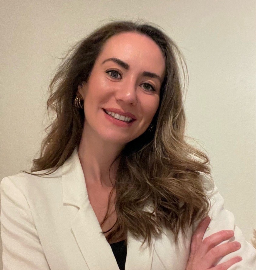 Dr. Anna Bouloumpassi